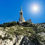 Superbe T3 Au Pieds De Notre Dame De La Garde